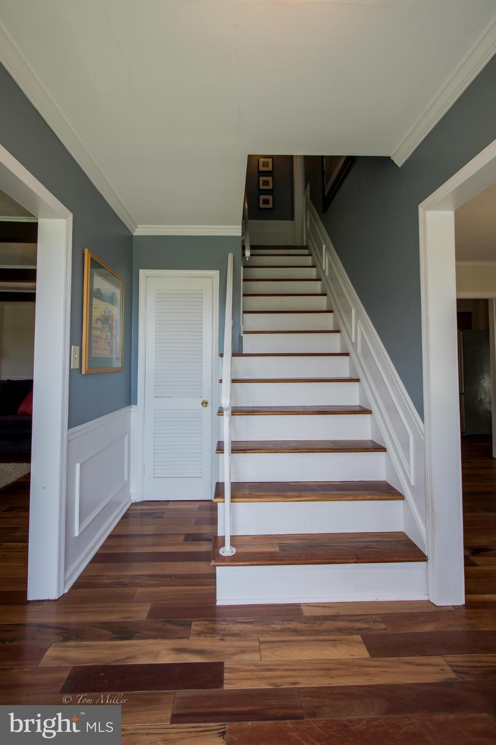5302 Ridge Road Mount Airy, MD 21771 - Photo 10 of 30 foyer