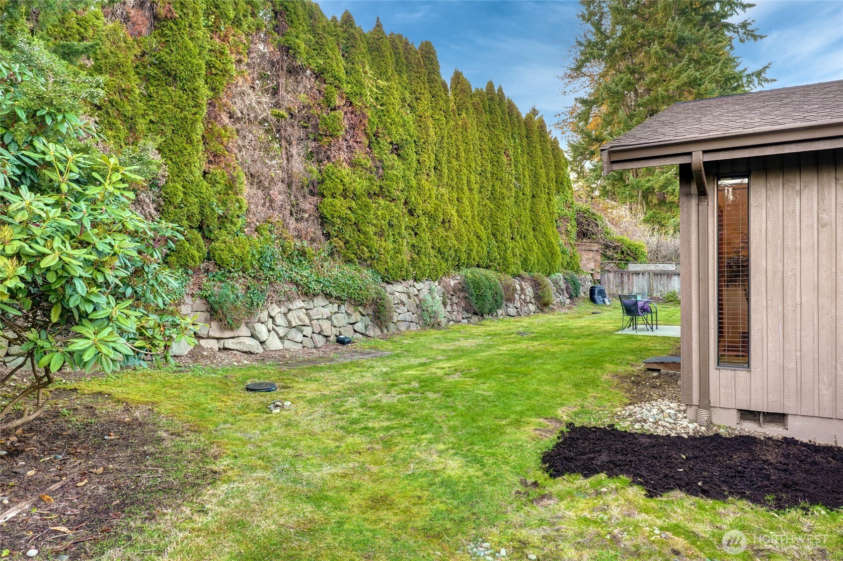 401 169th Street Southeast Bothell, WA 98012 - Photo 24 of 27 a view of a back yard of the house
