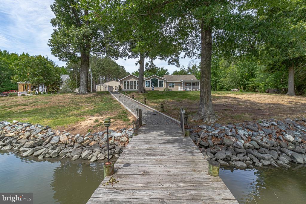 47 Edgewater Drive Heathsville, VA 22473 - Photo 1 of 94