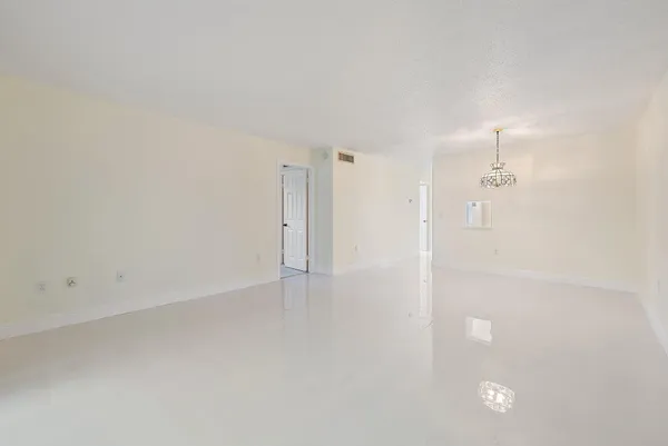 $350,000 | 717 Highway 1, Unit 108, Jupiter, FL 33477