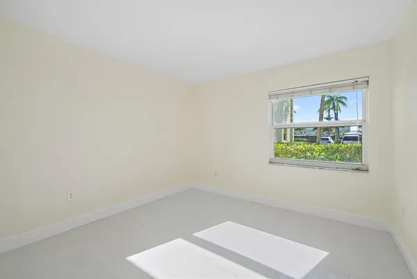 $350,000 | 717 Highway 1, Unit 108, Jupiter, FL 33477