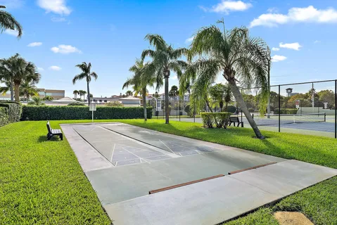 $350,000 | 717 Highway 1, Unit 108, Jupiter, FL 33477