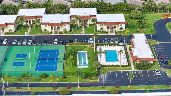 $350,000 | 717 Highway 1, Unit 108, Jupiter, FL 33477