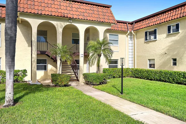$350,000 | 717 Highway 1, Unit 108, Jupiter, FL 33477