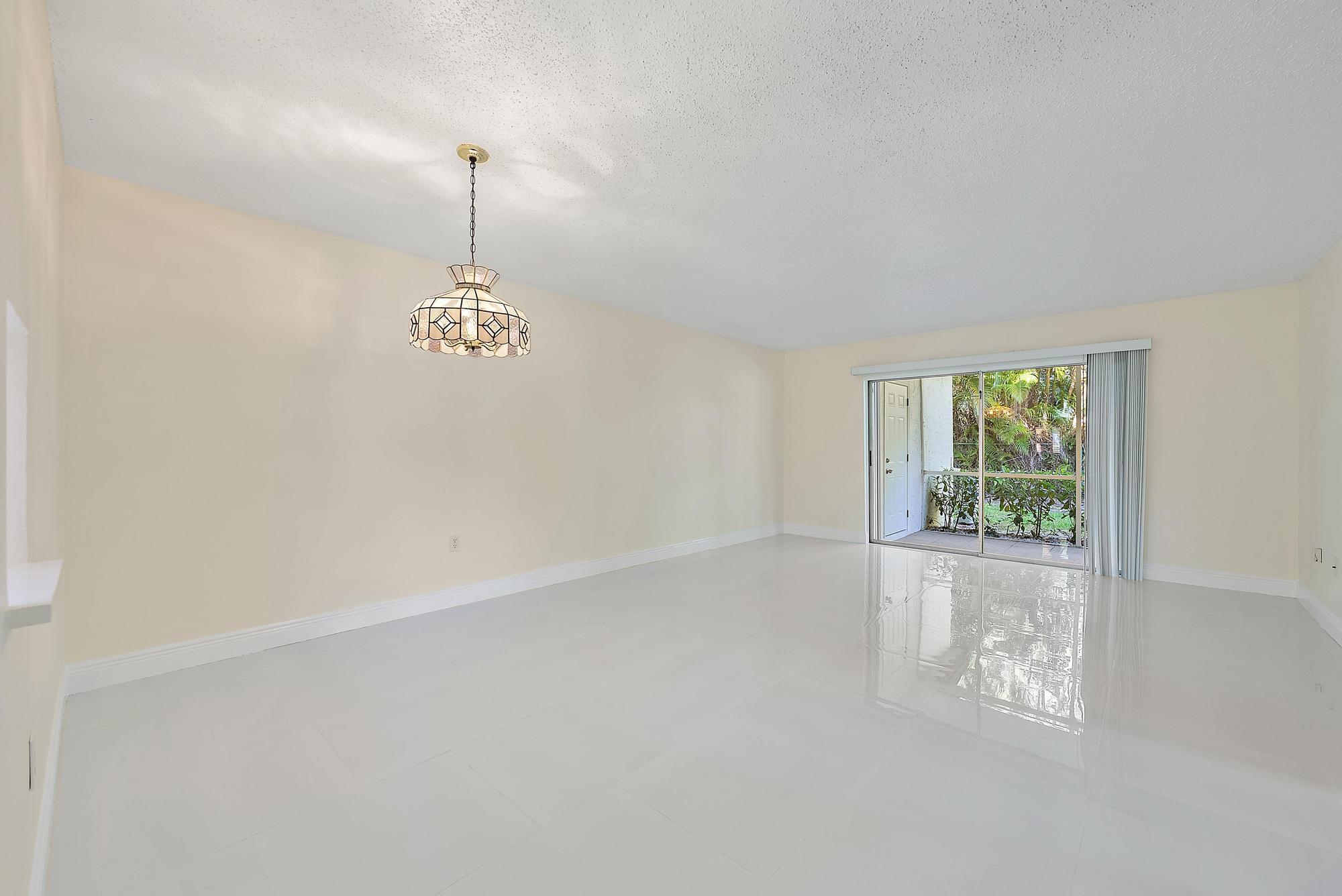 717 Highway 1, Unit 108 Jupiter, FL 33477 - Photo 9 of 32 Living and Dining
