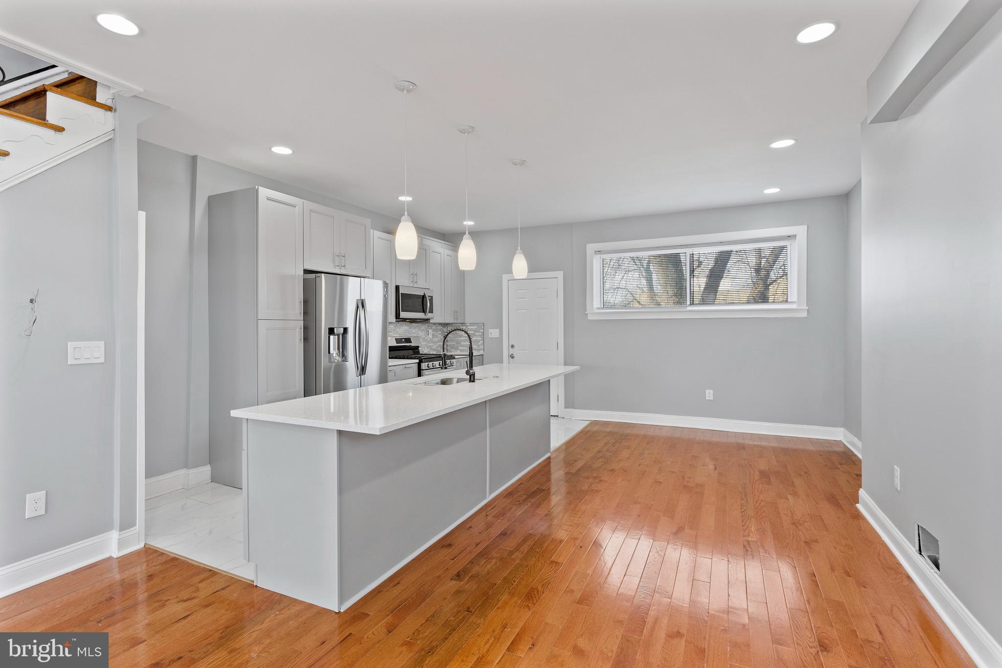 854 Marshall Road Sharon Hill, PA 19079 - Photo 4 of 15 Gallery Image 4
