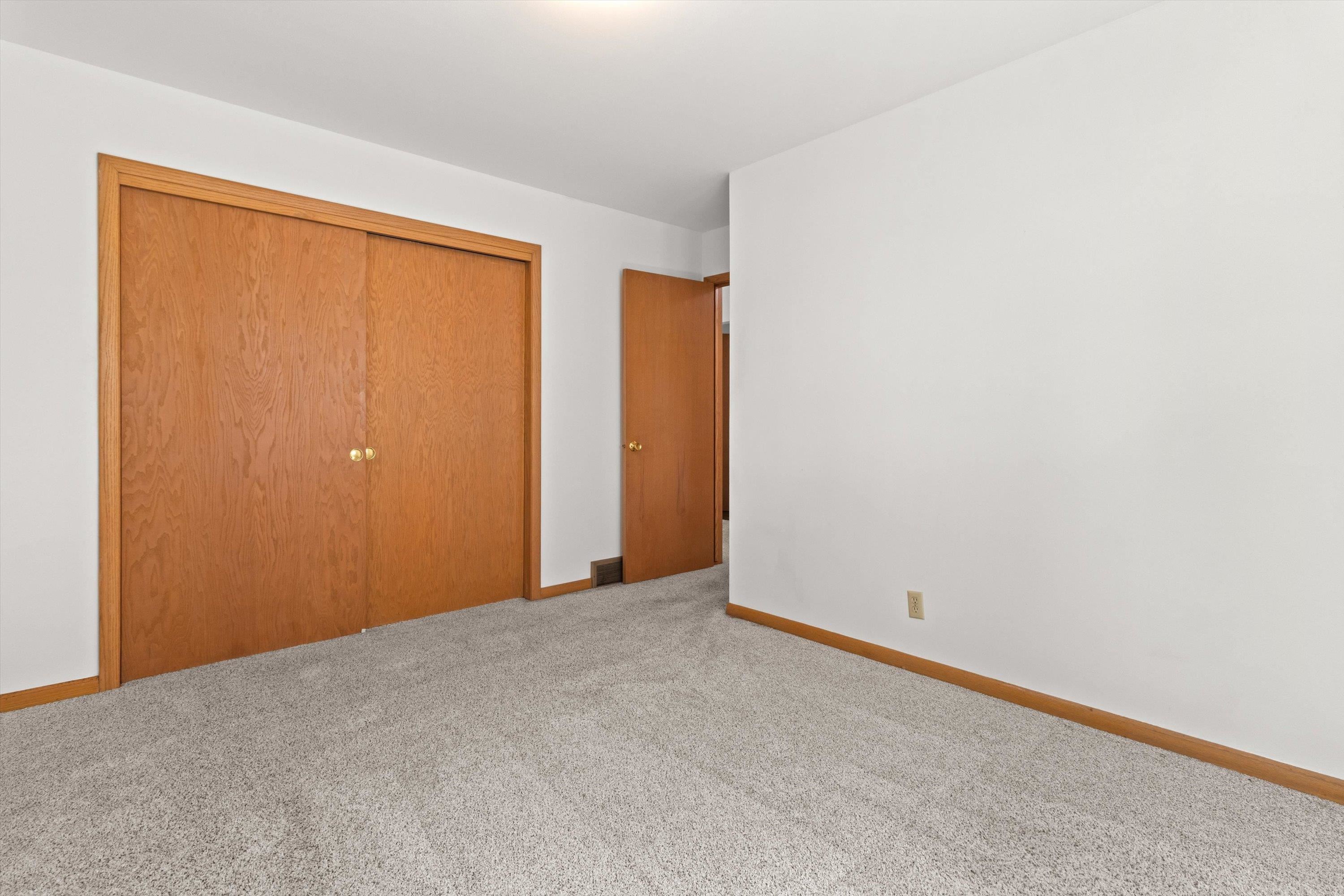 1813 Windom Way Madison, WI 53704 - Photo 18 of 34