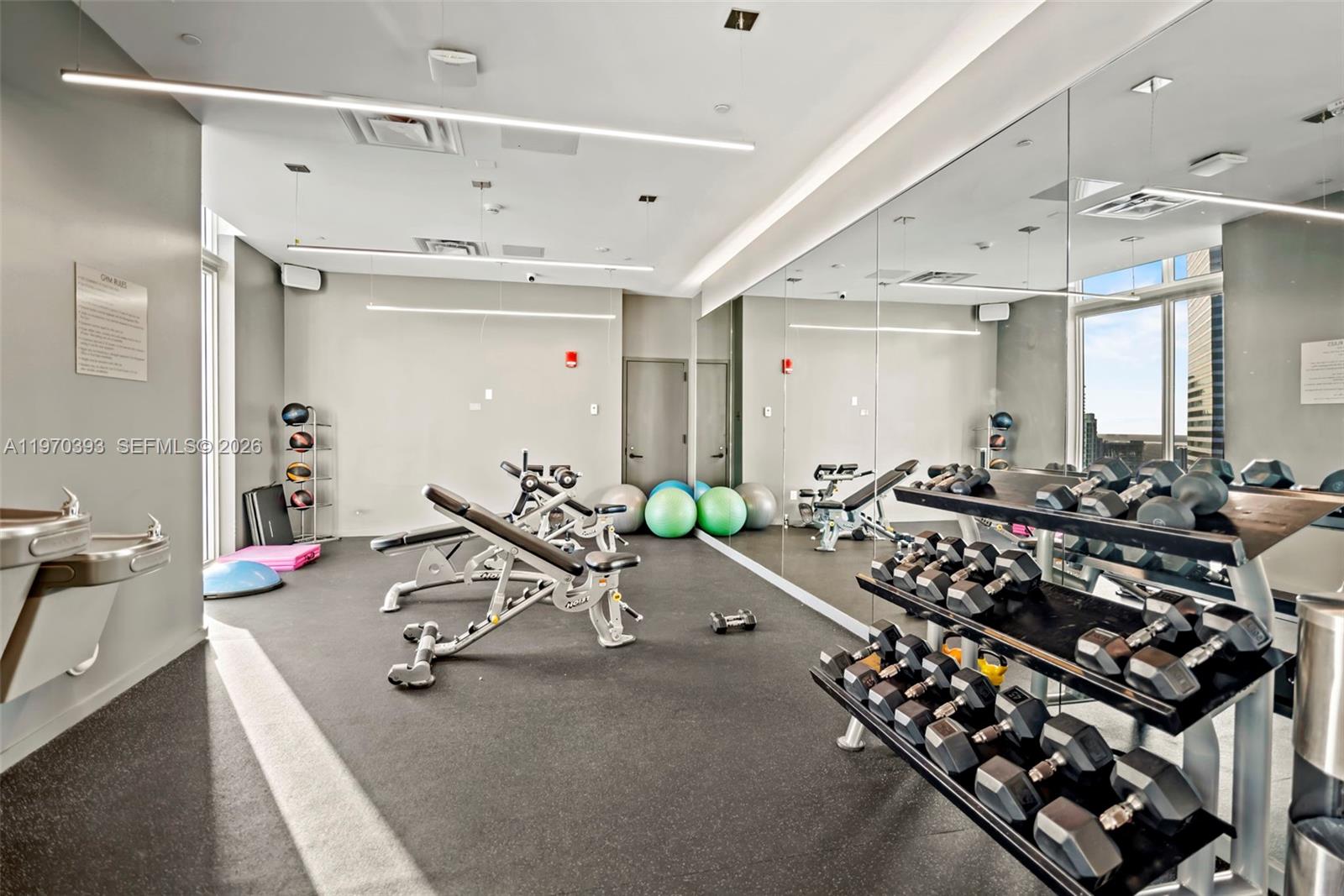 151 Southeast 1st Street, Unit 506 Miami, FL 33131 - Photo 20 of 26