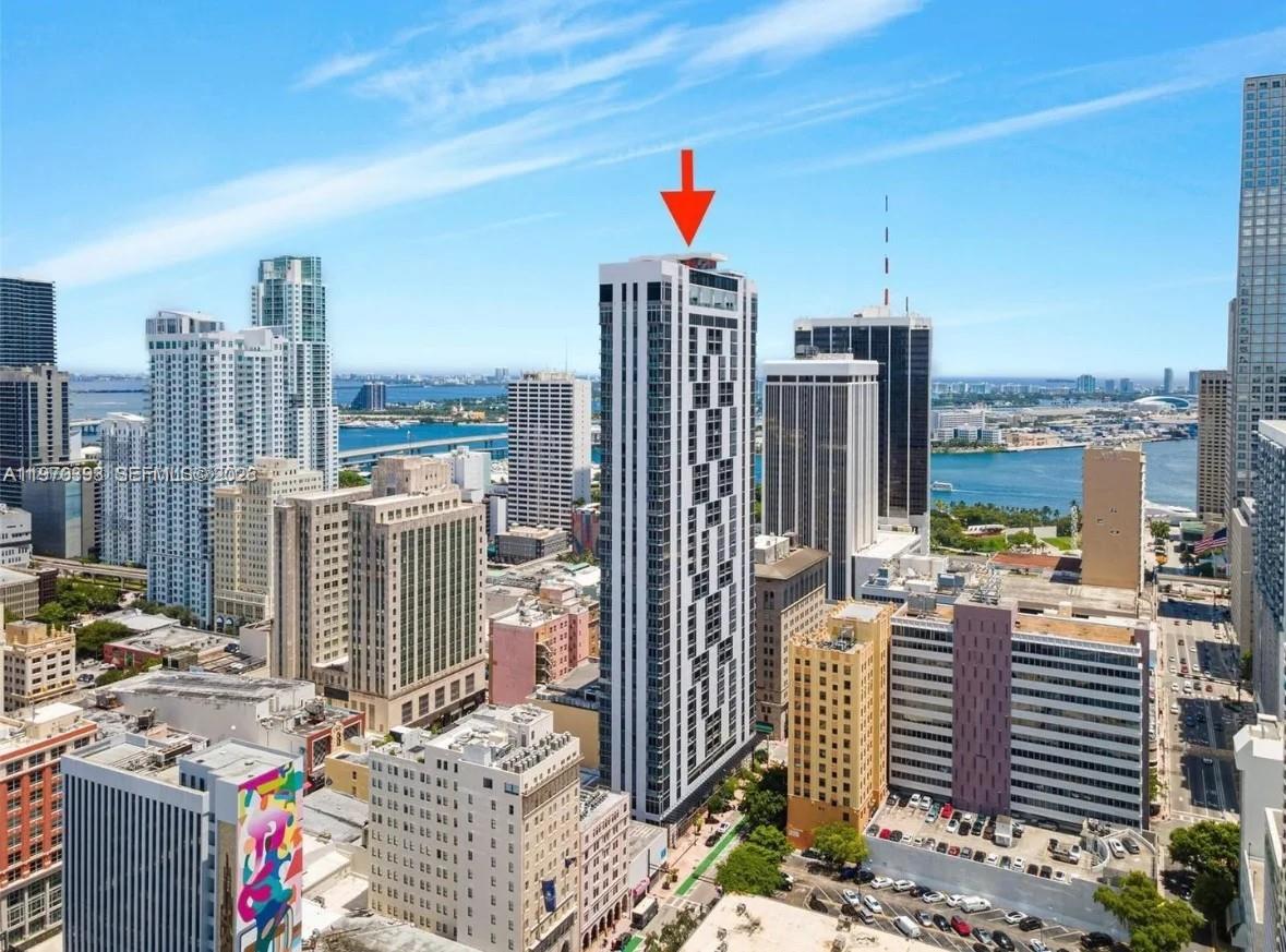151 Southeast 1st Street, Unit 506 Miami, FL 33131 - Photo 2 of 26