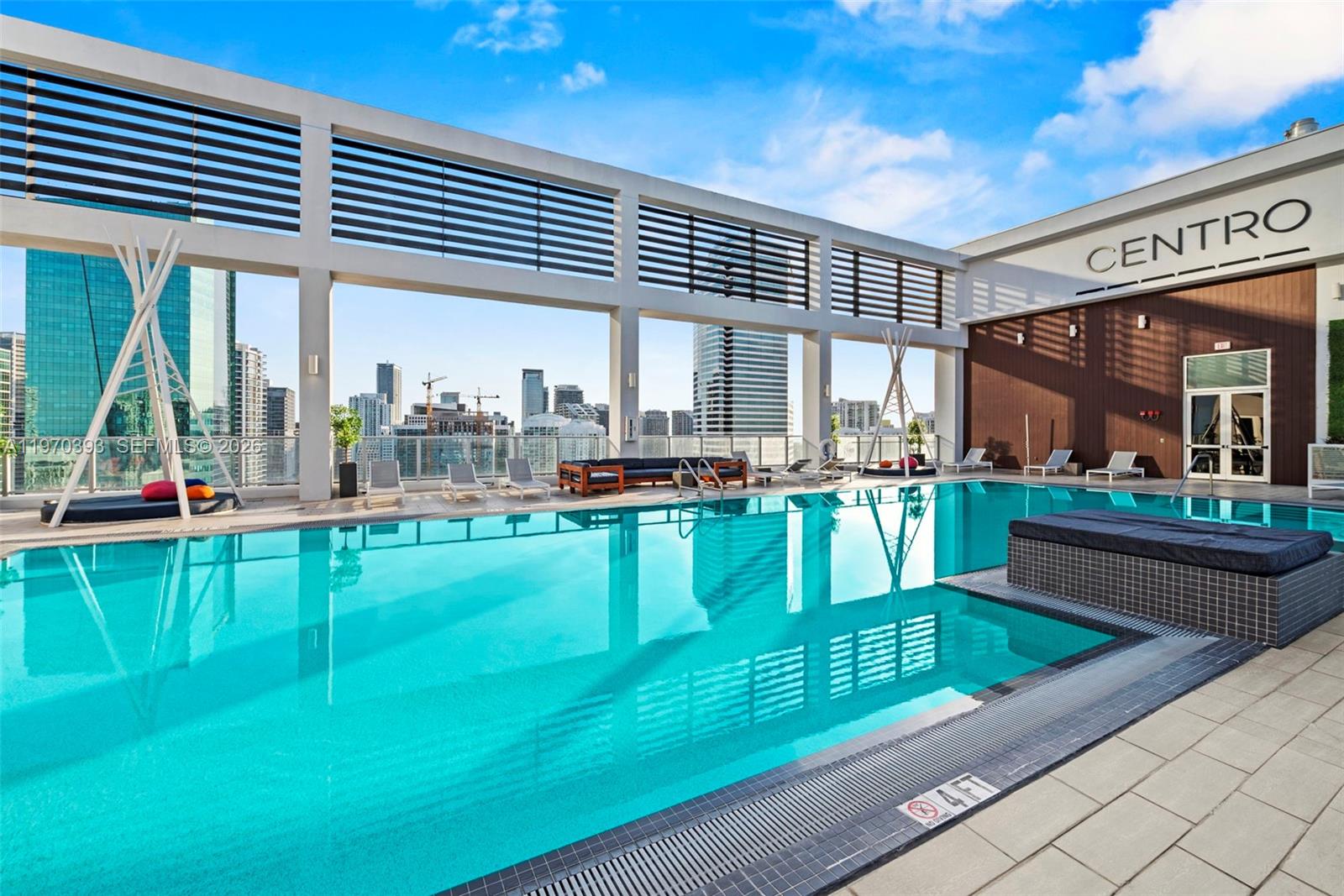 151 Southeast 1st Street, Unit 506 Miami, FL 33131 - Photo 23 of 26