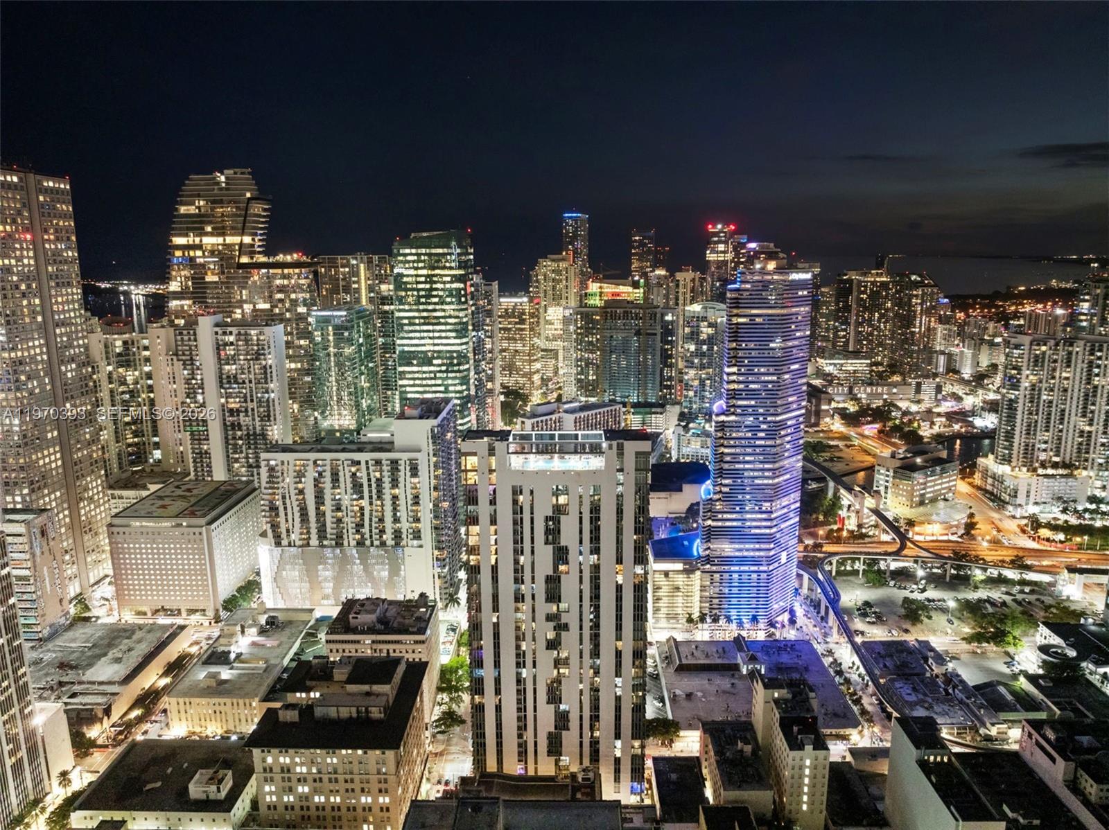 151 Southeast 1st Street, Unit 506 Miami, FL 33131 - Photo 24 of 26 Building