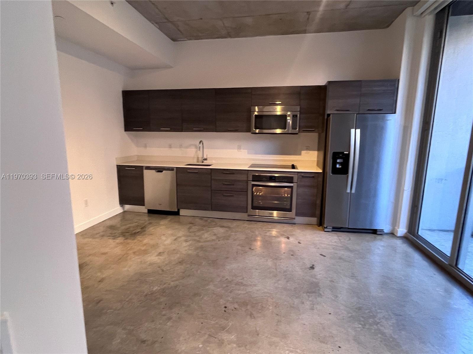 151 Southeast 1st Street, Unit 506 Miami, FL 33131 - Photo 8 of 26