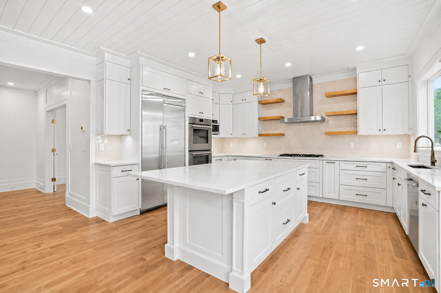 20 Locust Hill Road Darien, CT 06820 - Photo 8 of 30