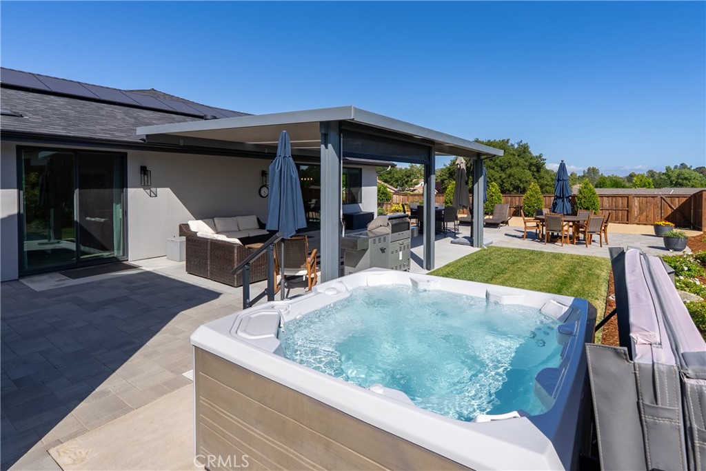 8550 El Corte Road Atascadero, CA 93422 - Photo 60 of 72 Relax and unwind in the spa while enjoying the backyard!