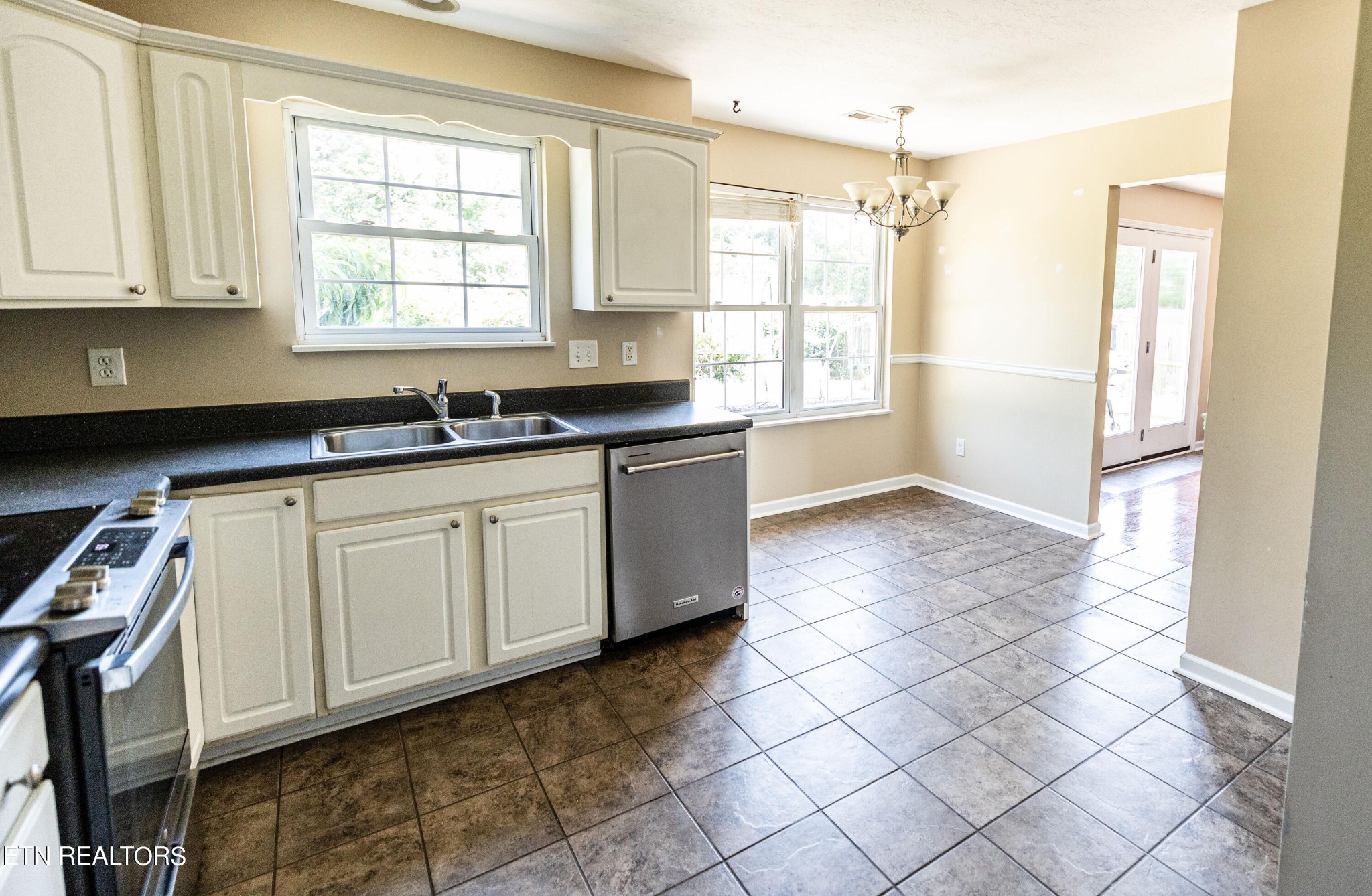 4201 Homewood Road Knoxville, TN 37918 - Photo 11 of 21 Gallery Image 11