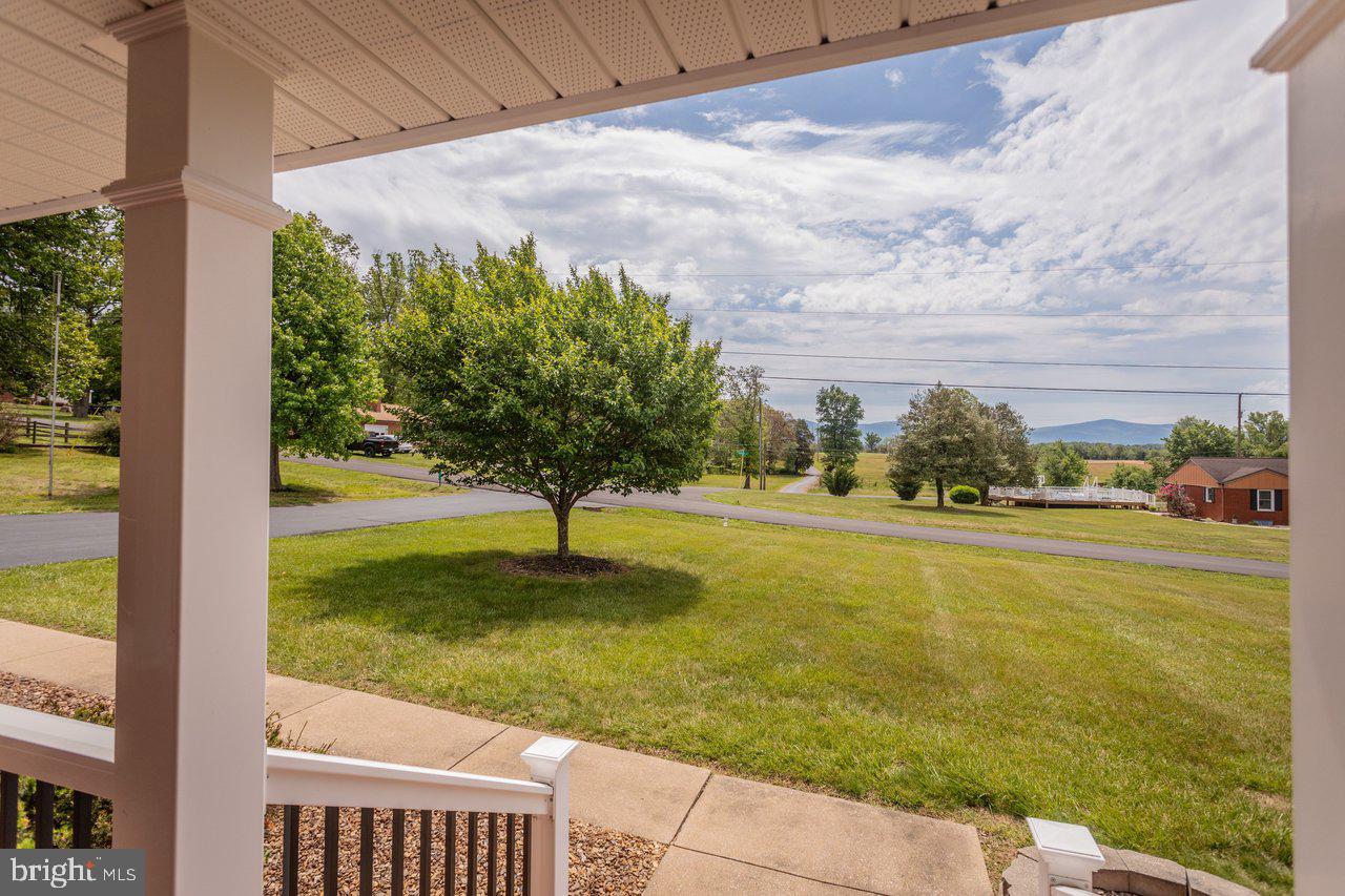 255 Verbena Road Shenandoah, VA 22849 - Photo 3 of 43