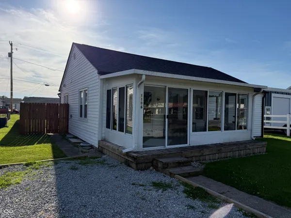 $180,000 | 1106 North Park Avenue, Alexandria, IN 46001