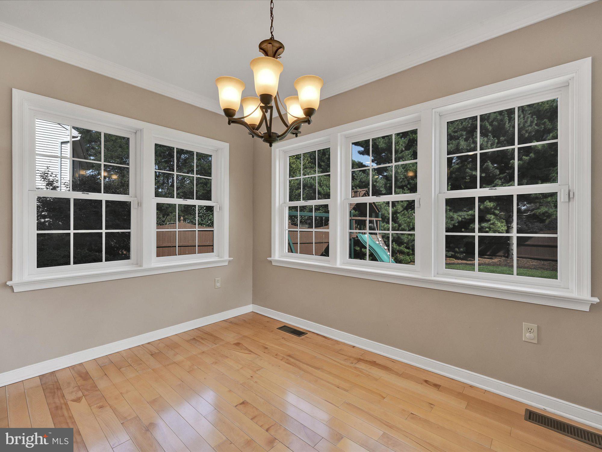 323 Royal Hunt Way Lititz, PA 17543 - Photo 12 of 29
