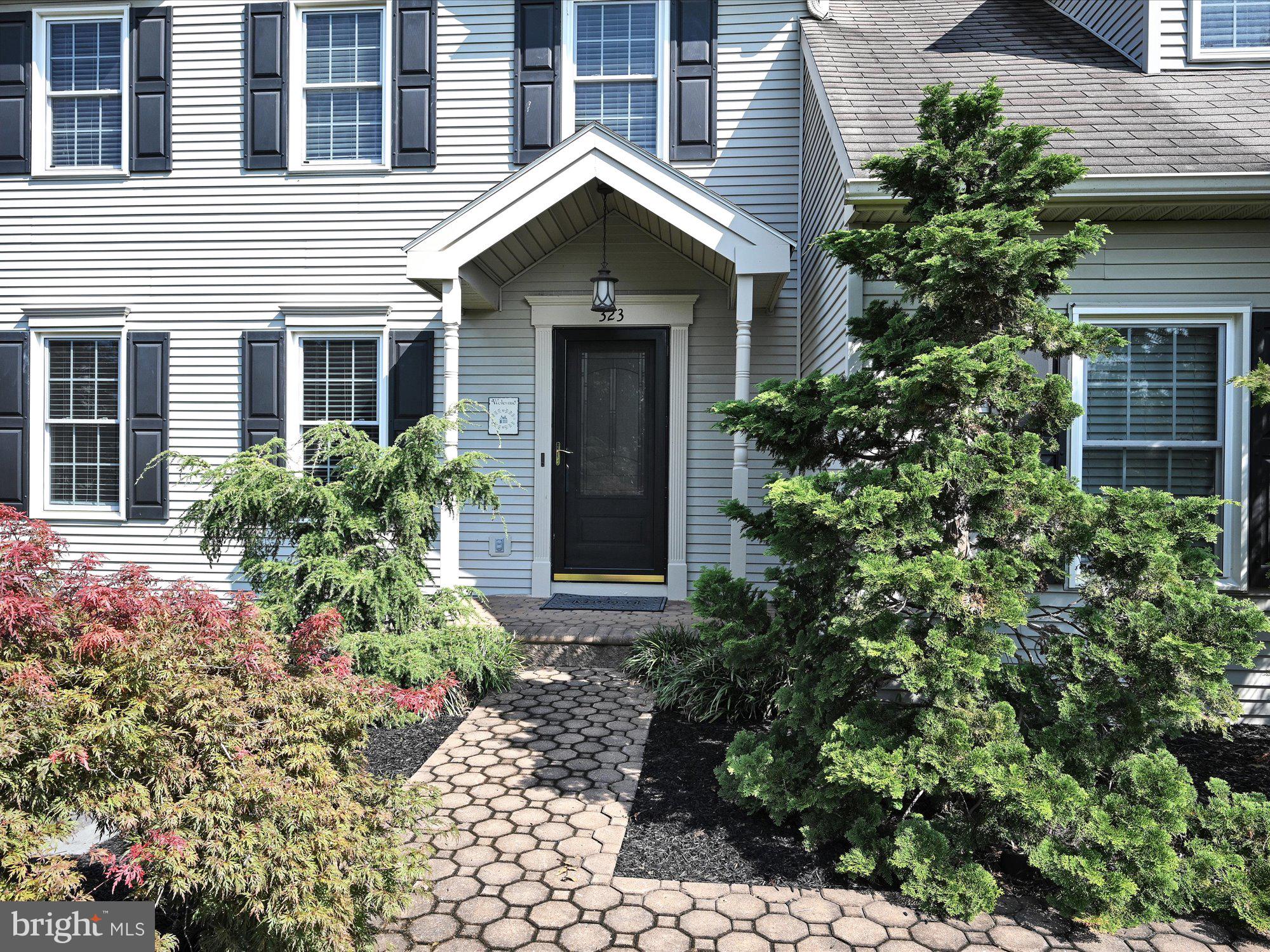 323 Royal Hunt Way Lititz, PA 17543 - Photo 4 of 29