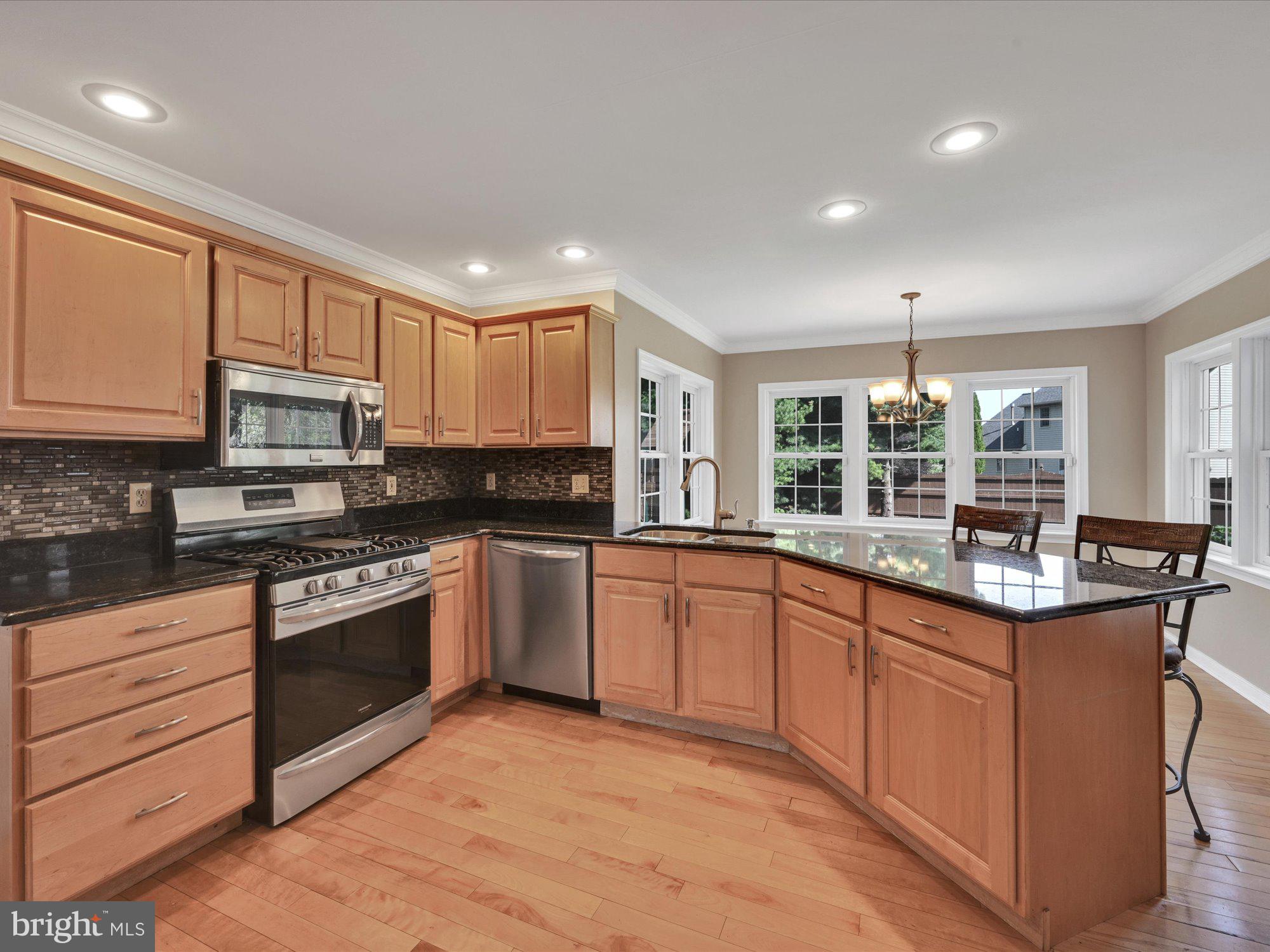 323 Royal Hunt Way Lititz, PA 17543 - Photo 10 of 29