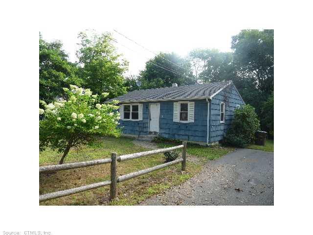 270 Roxbury Road East Lyme, CT 06357 - Photo 1 of 1 Exterior Front.
