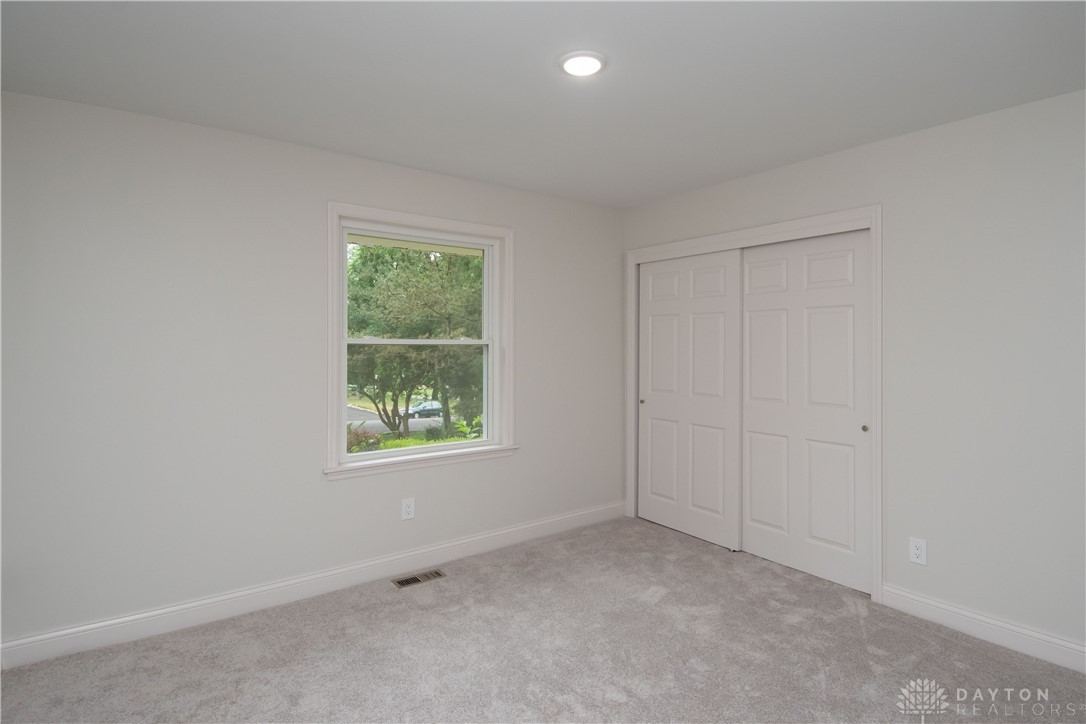 238 Towerview Road Dayton, OH 45429 - Photo 11 of 25