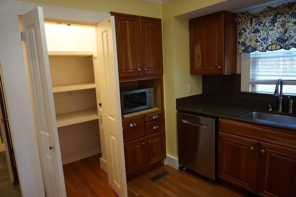350 Ayer Road Harvard, MA 01451 - Photo 9 of 35
