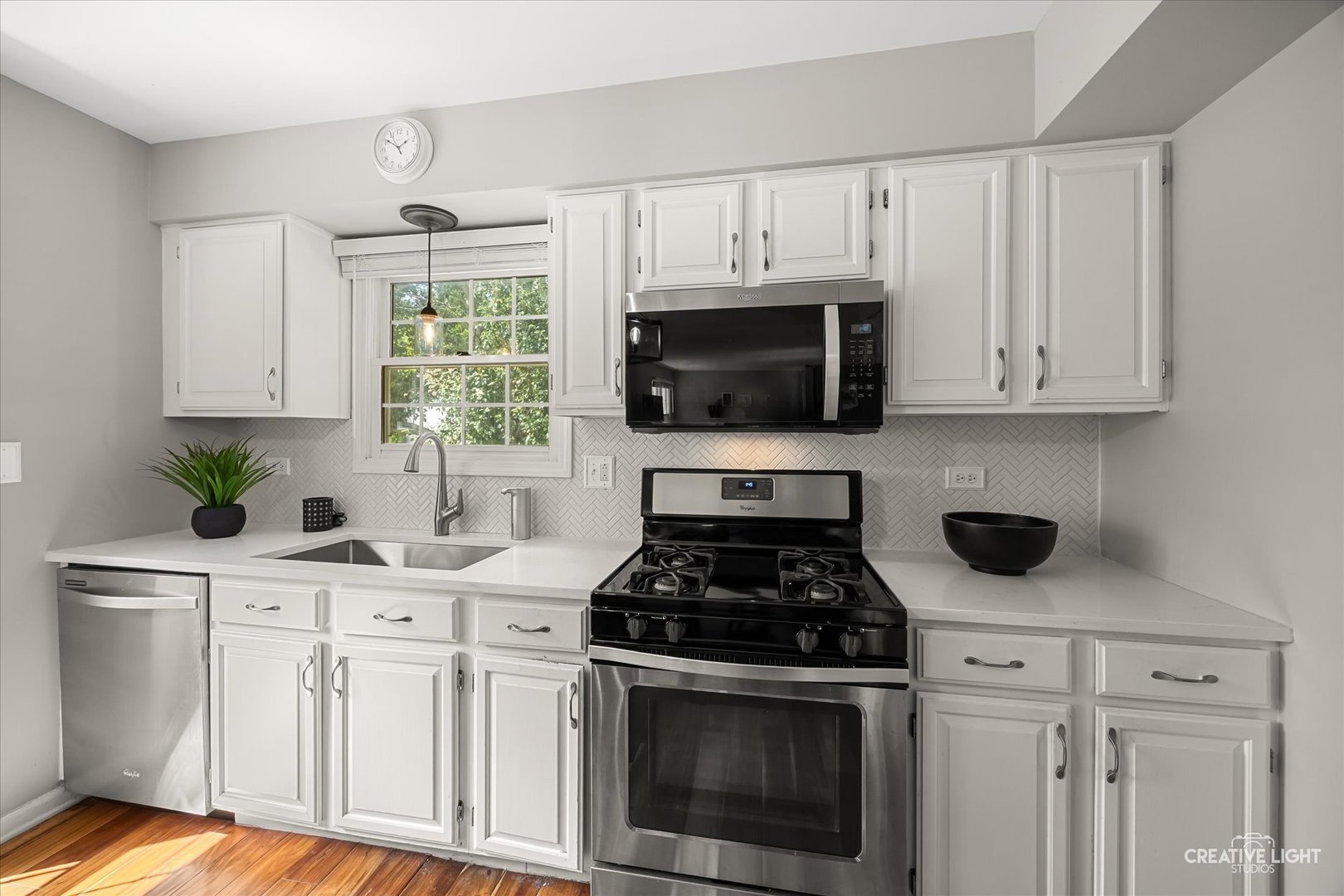 2303 Riverside Drive Plainfield, IL 60586 - Photo 13 of 54 Gallery Image 13