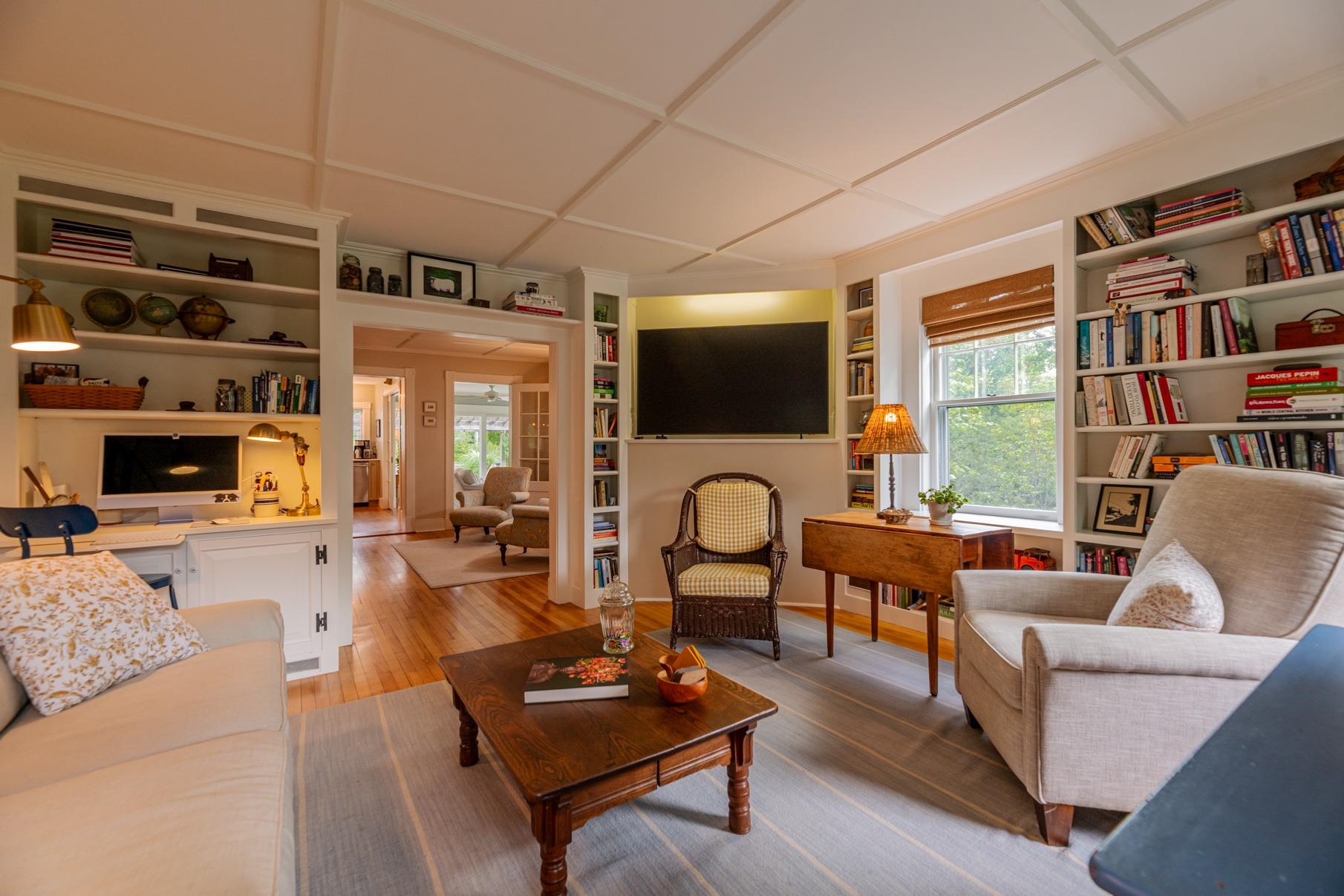 212 Taconic Road Manchester, VT 05254 - Photo 7 of 37 Gallery Image 7