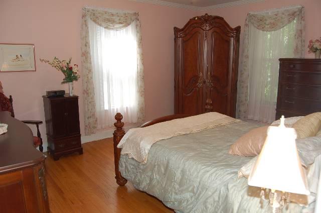 211 Menand Road Colonie, NY 12211 - Photo 9 of 11 Photo 9