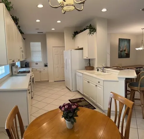 $2,895 | 7330 Meeting Street, University Park, FL 34201