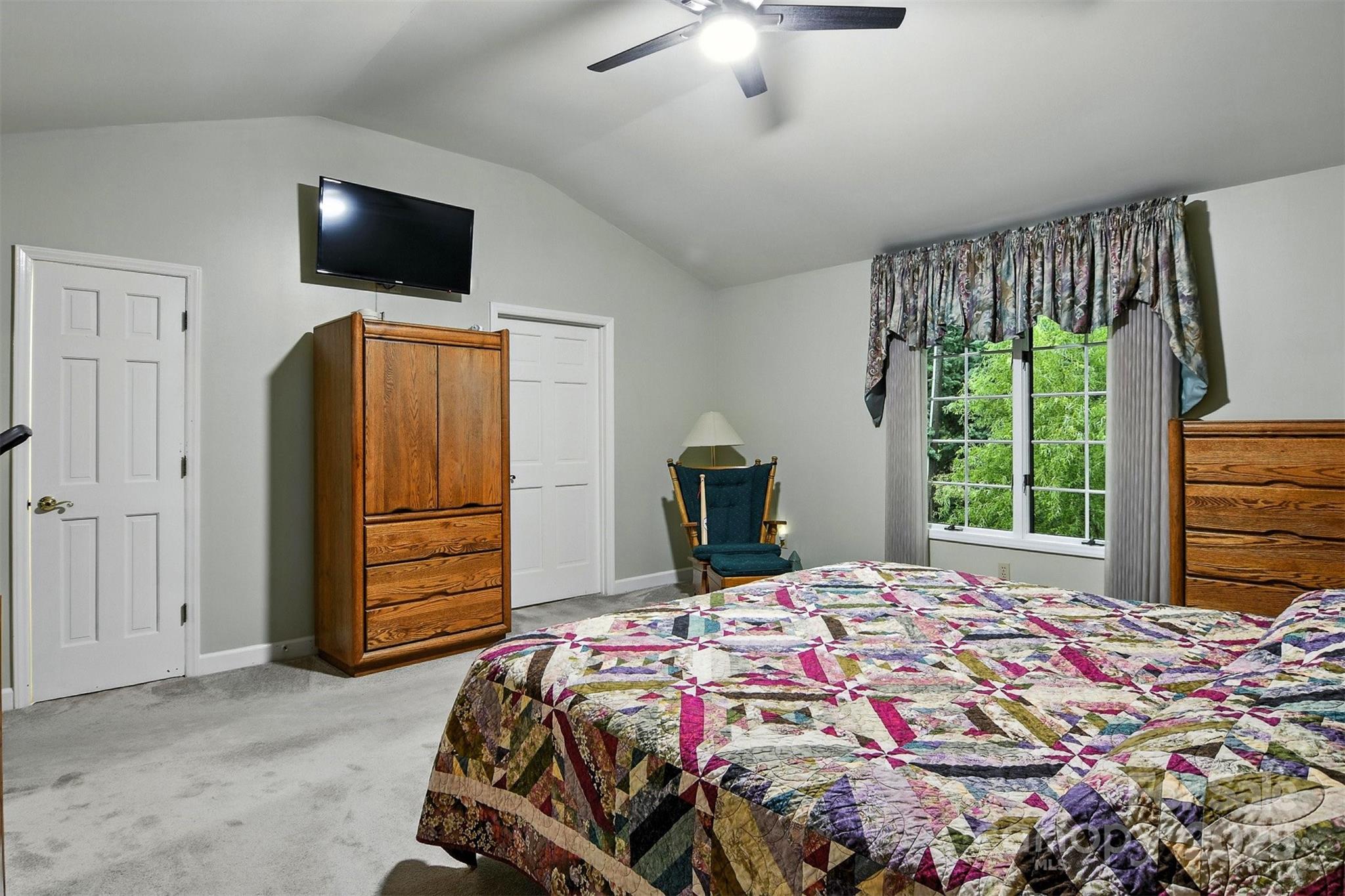 530 5th Street Northwest Hickory, NC 28601 - Photo 18 of 48 a bedroom with a bed and a television