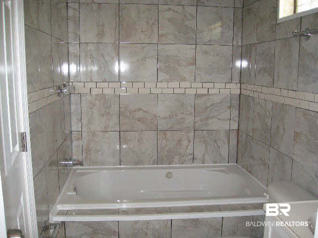 4157 Dickson Lane Mobile, AL 36618 - Photo 20 of 32