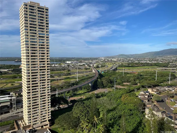 $1,800 | 1060 Kamehameha Highway, Unit 2703B, Pearl City, HI 96782