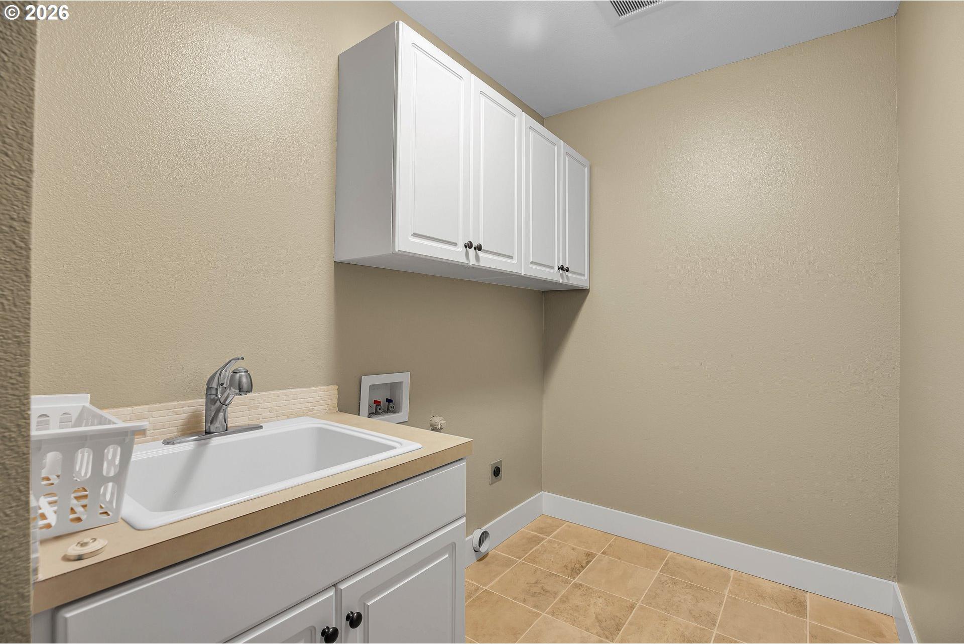 730 Southwest Menefee Lane Portland, OR 97239 - Photo 41 of 45 Gallery Image 41