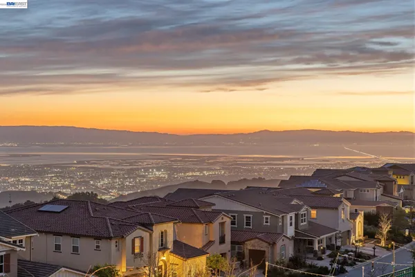 $2,733,600 | 31 Stirling Way, Hayward, CA 94542