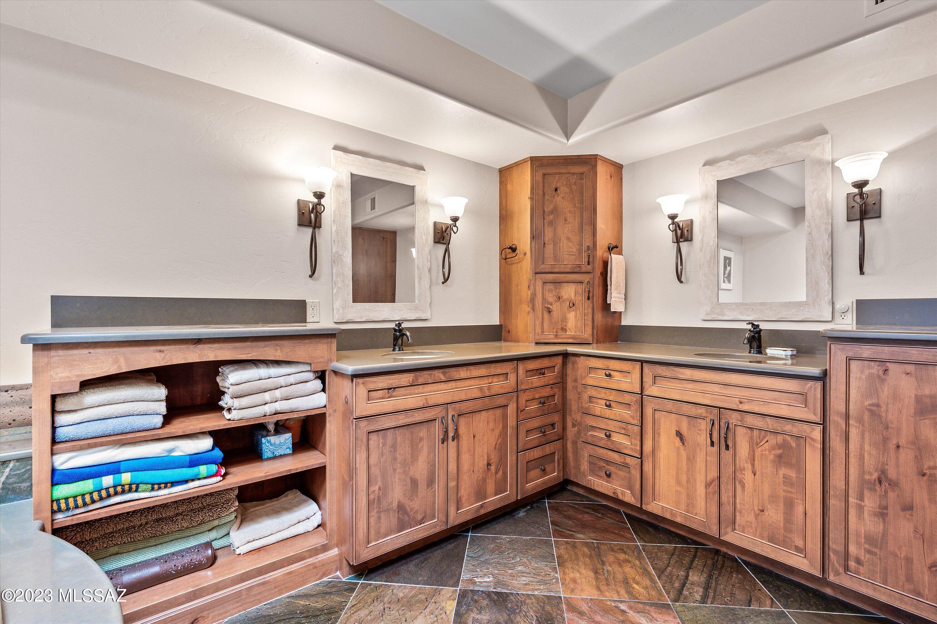 740 East Rudasill Road Tucson, AZ 85718 - Photo 15 of 24 Gallery Image 15