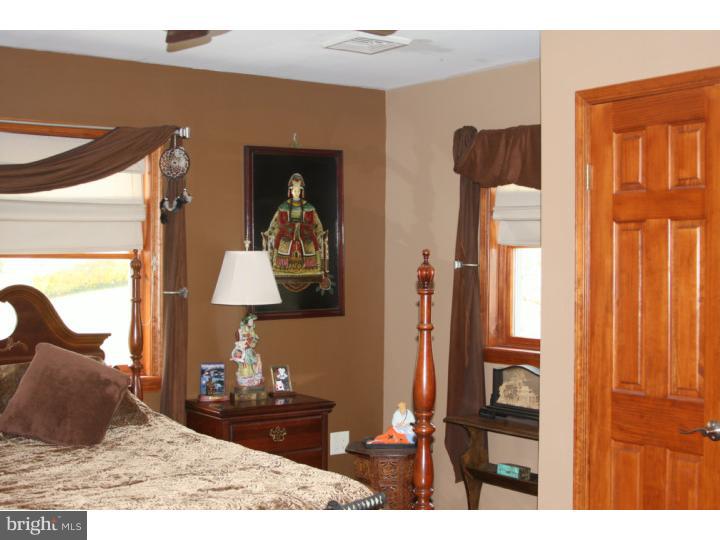 8609 Sagamore Road Philadelphia, PA 19128 - Photo 21 of 25
