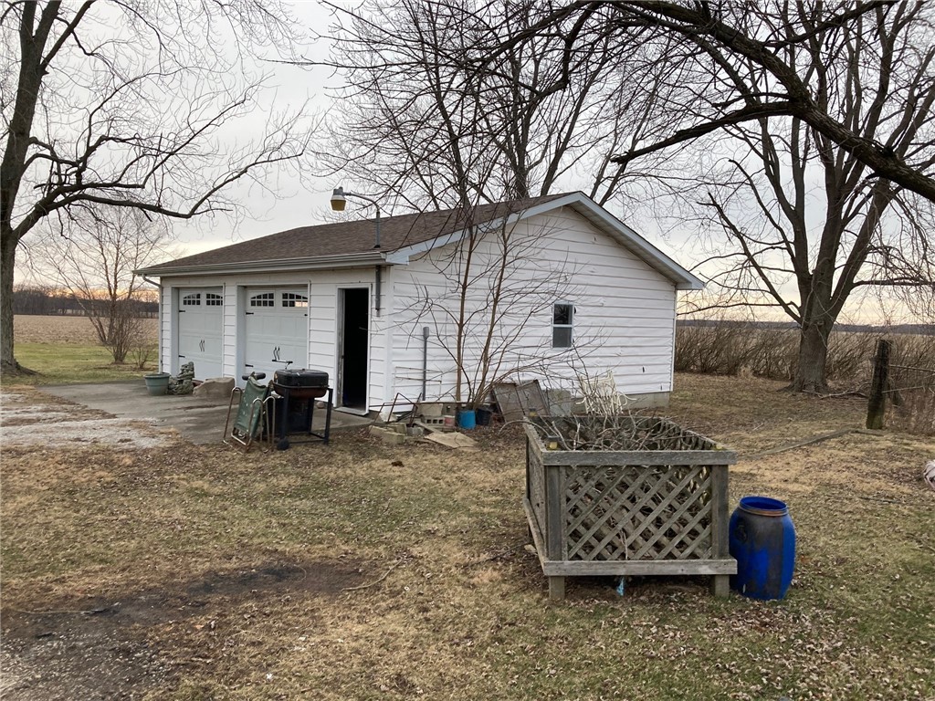 412 1975 East Mode, IL 62444 - Photo 5 of 16