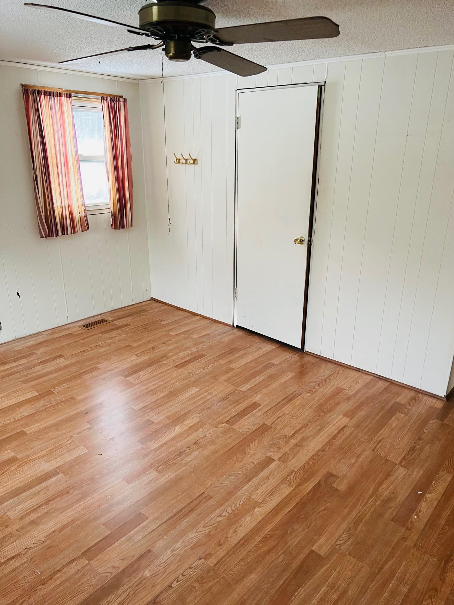 8867 East Pickard Road Mount Pleasant, MI 48858 - Photo 15 of 16 1897361-14.JPG