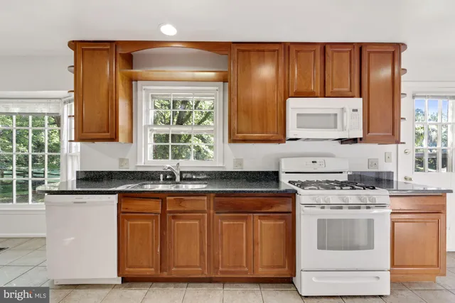 $4,500 | 8208 Gainsborough Court West, Potomac, MD 20854