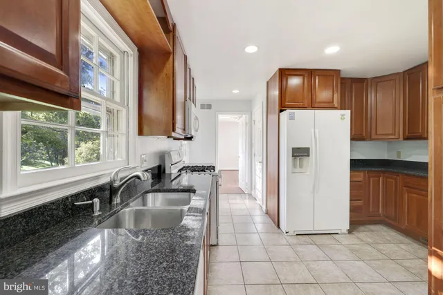 $4,500 | 8208 Gainsborough Court West, Potomac, MD 20854