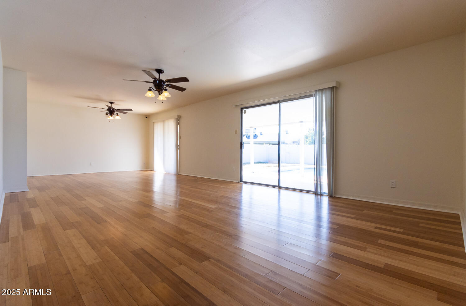 5133 West Hearn Road Glendale, AZ 85306 - Photo 5 of 41 IMG_0242