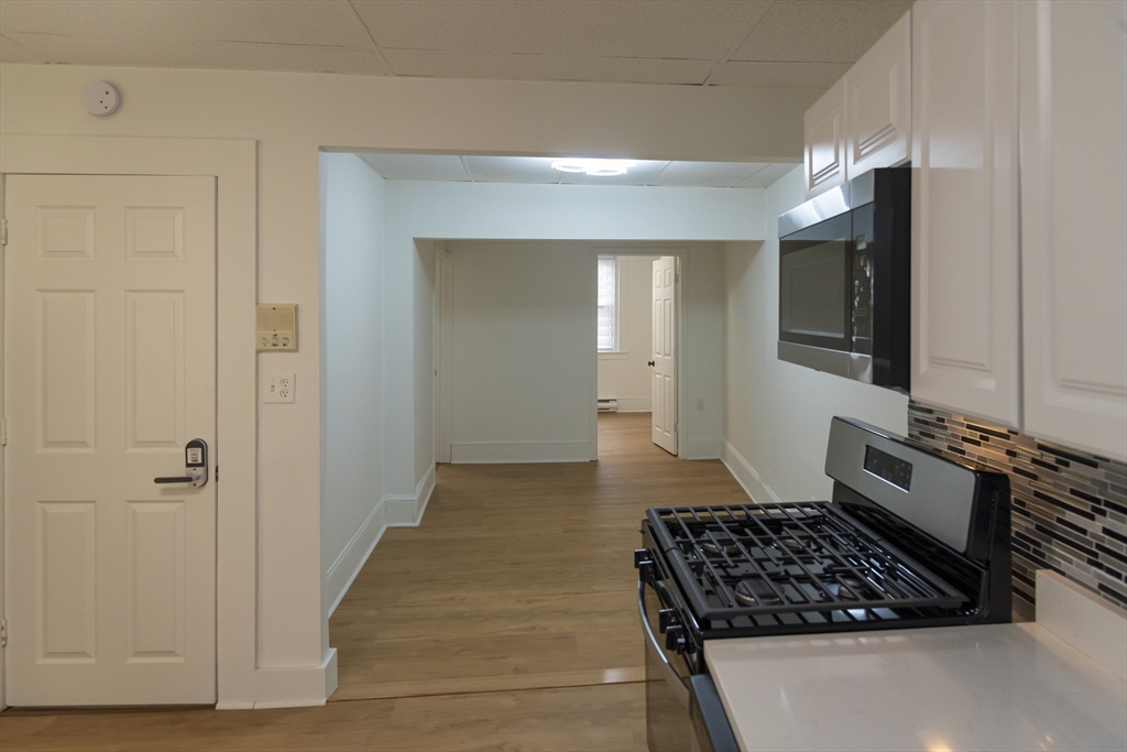 144 Salem Street, Unit 4 Boston, MA 02113 - Photo 3 of 9