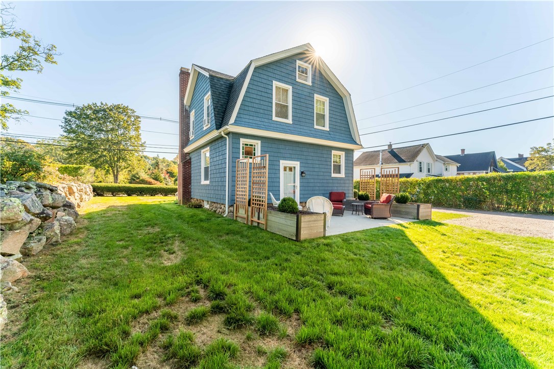 97 Beach Street Westerly, RI 02891 - Photo 6 of 33