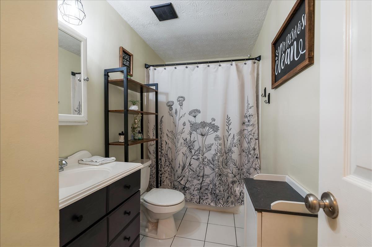 1435 Wade Road Milford, OH 45150 - Photo 13 of 27 Gallery Image 13