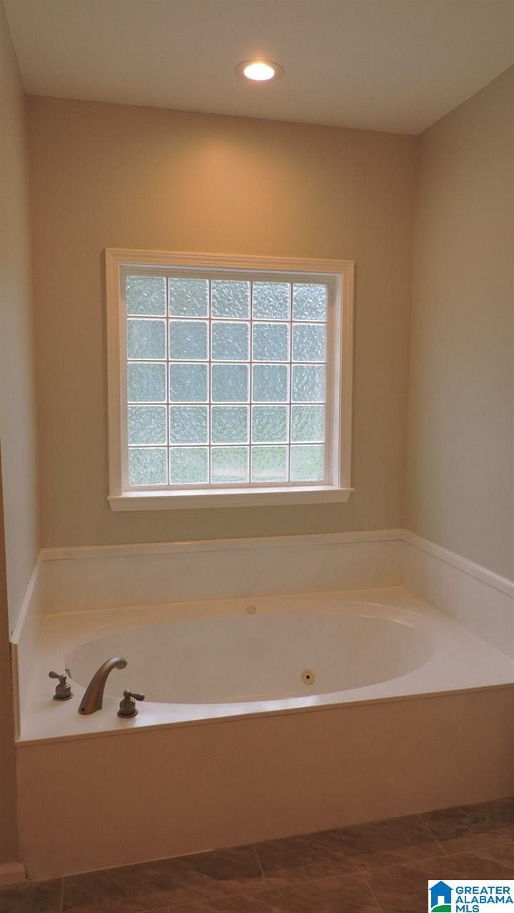 2041 Magnolia Road Leeds, AL 35094 - Photo 23 of 40