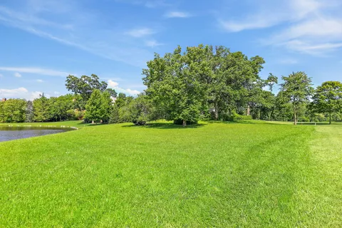 $750,000 | 57 Hillburn Lane, North Barrington, IL 60010