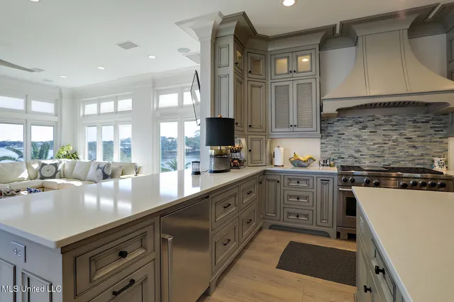 $2,800,000 | 104 Spanish Point Court, Ocean Springs, MS 39564