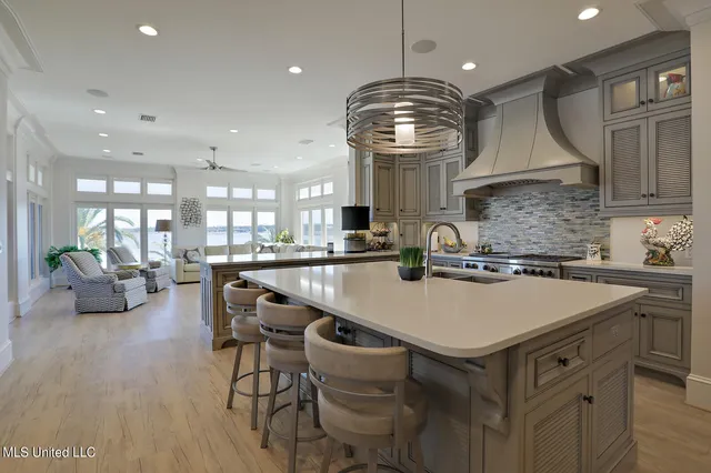 $2,800,000 | 104 Spanish Point Court, Ocean Springs, MS 39564